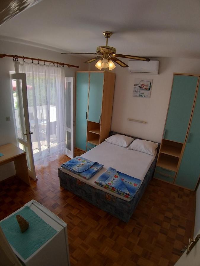 Balen Guest House Rab Town Exterior photo