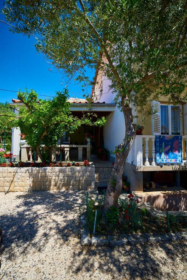 Balen Guest House Rab Town Exterior photo